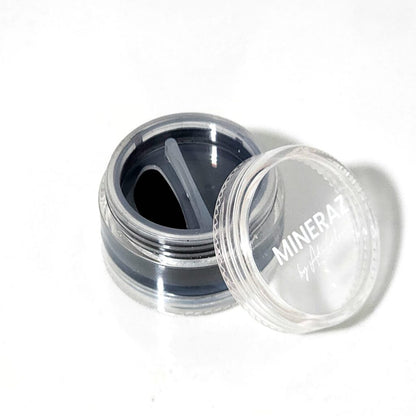 Pigments Liner