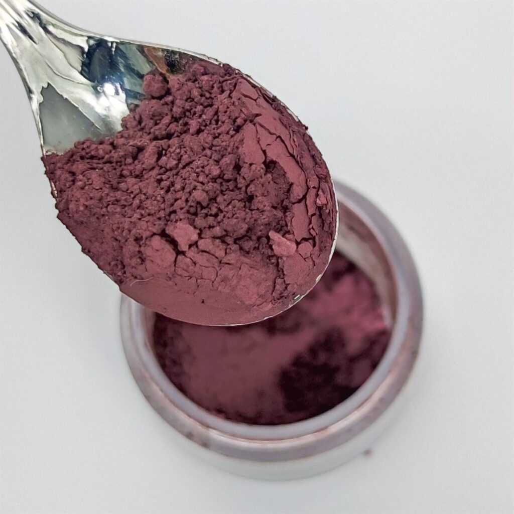 Pigments Liner